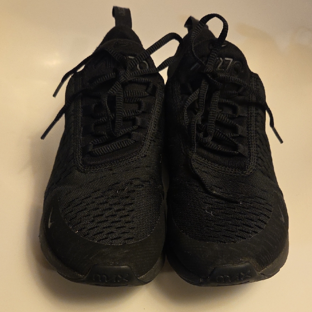 Nike Black Women's Athletic Sneakers - Picture 2 of 8